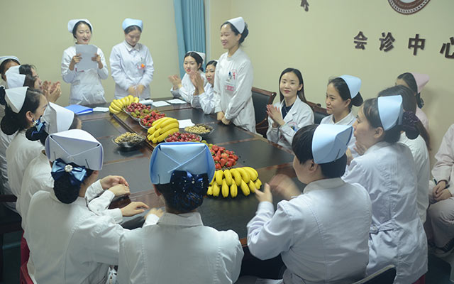 【5.12护士节】乐投手机版app,乐投（中国）举办茶话会白衣天使受表彰(图5)