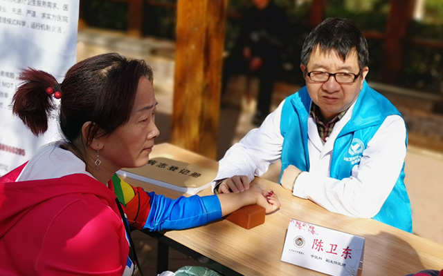 【学雷锋日】乐投手机版app,乐投（中国）举办“爱满京城，牵手智慧家医”志愿服务活动(图3)
